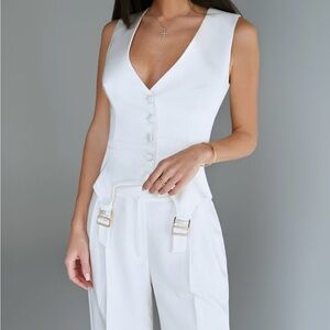 Chic White Sleeveless Blazer Vest